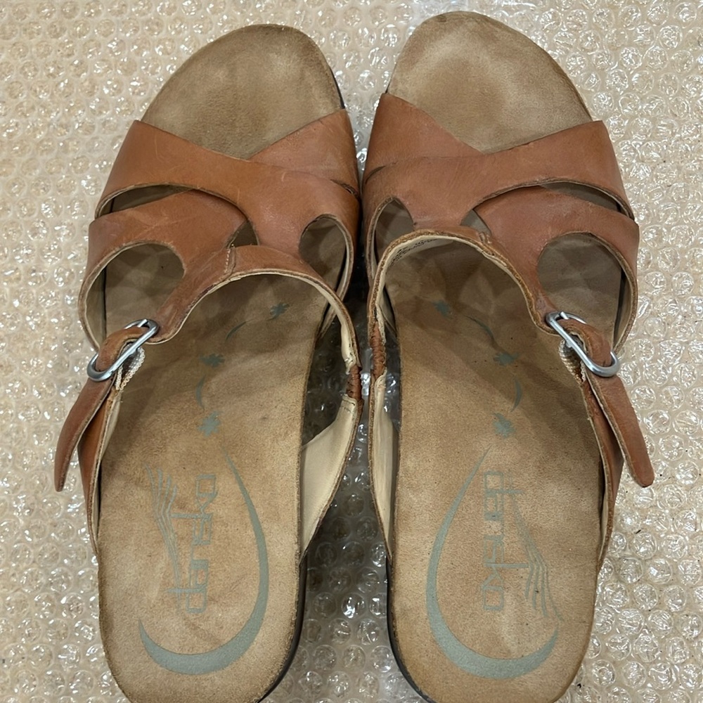 Dansko Women's Tan Leather Sandals
